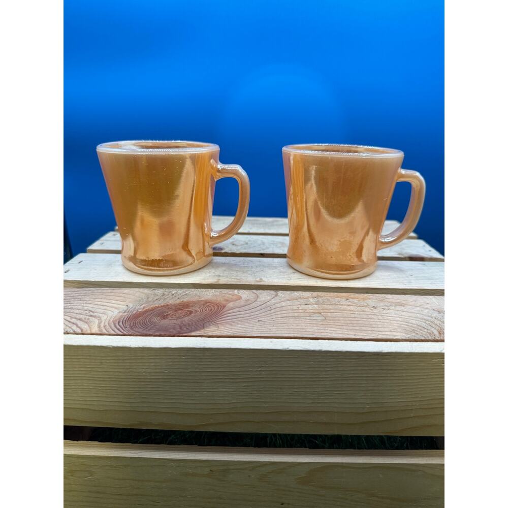 Set of 2 Vintage Anchor Hocking Fire-King Peach Lustre D-Handle Mugs